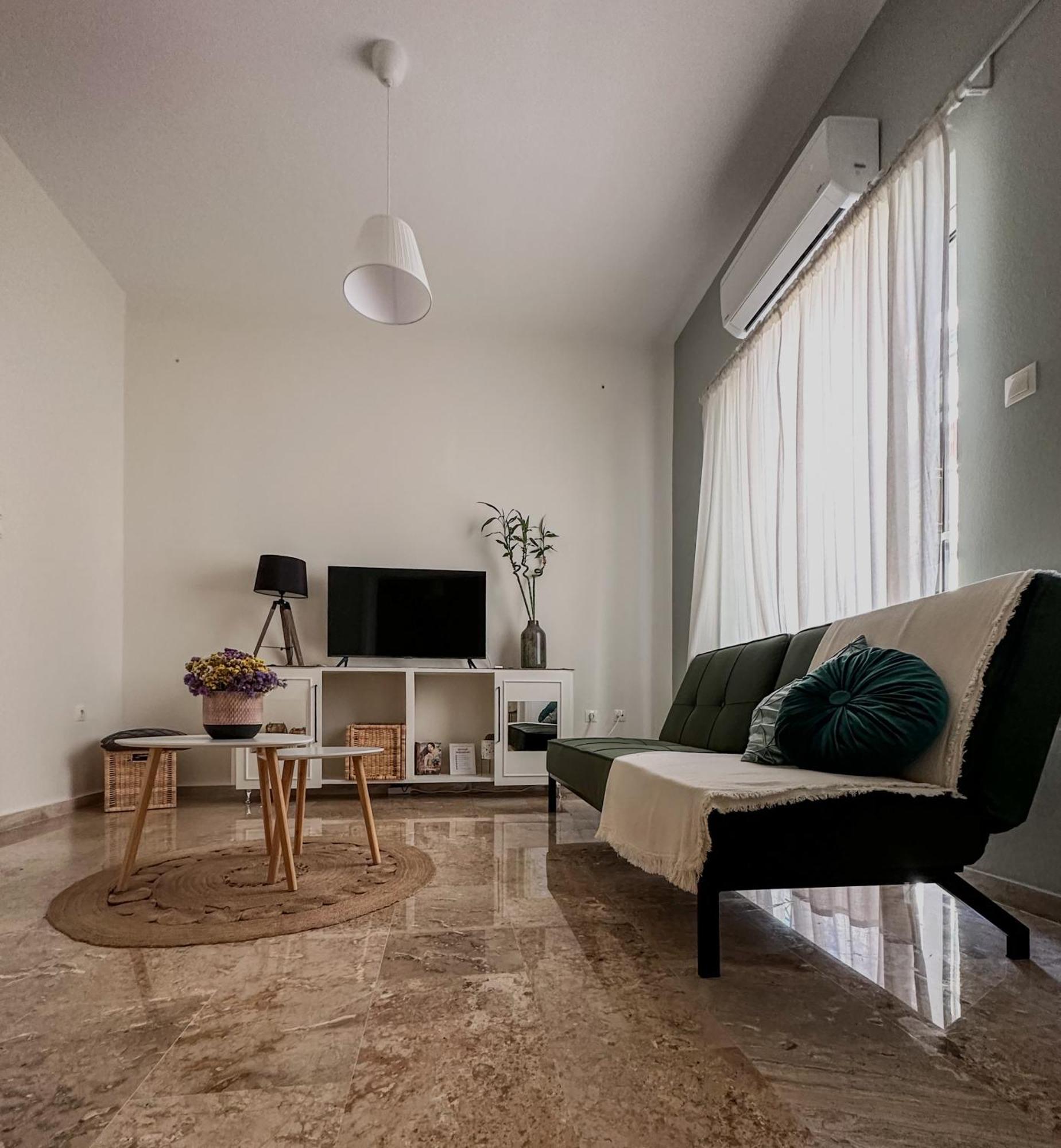 Anesis With A Yard Apartment Kalamata Exterior photo